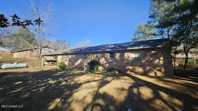 $105,000 | 31 Otto Sanford Road, Courtland, MS 38620