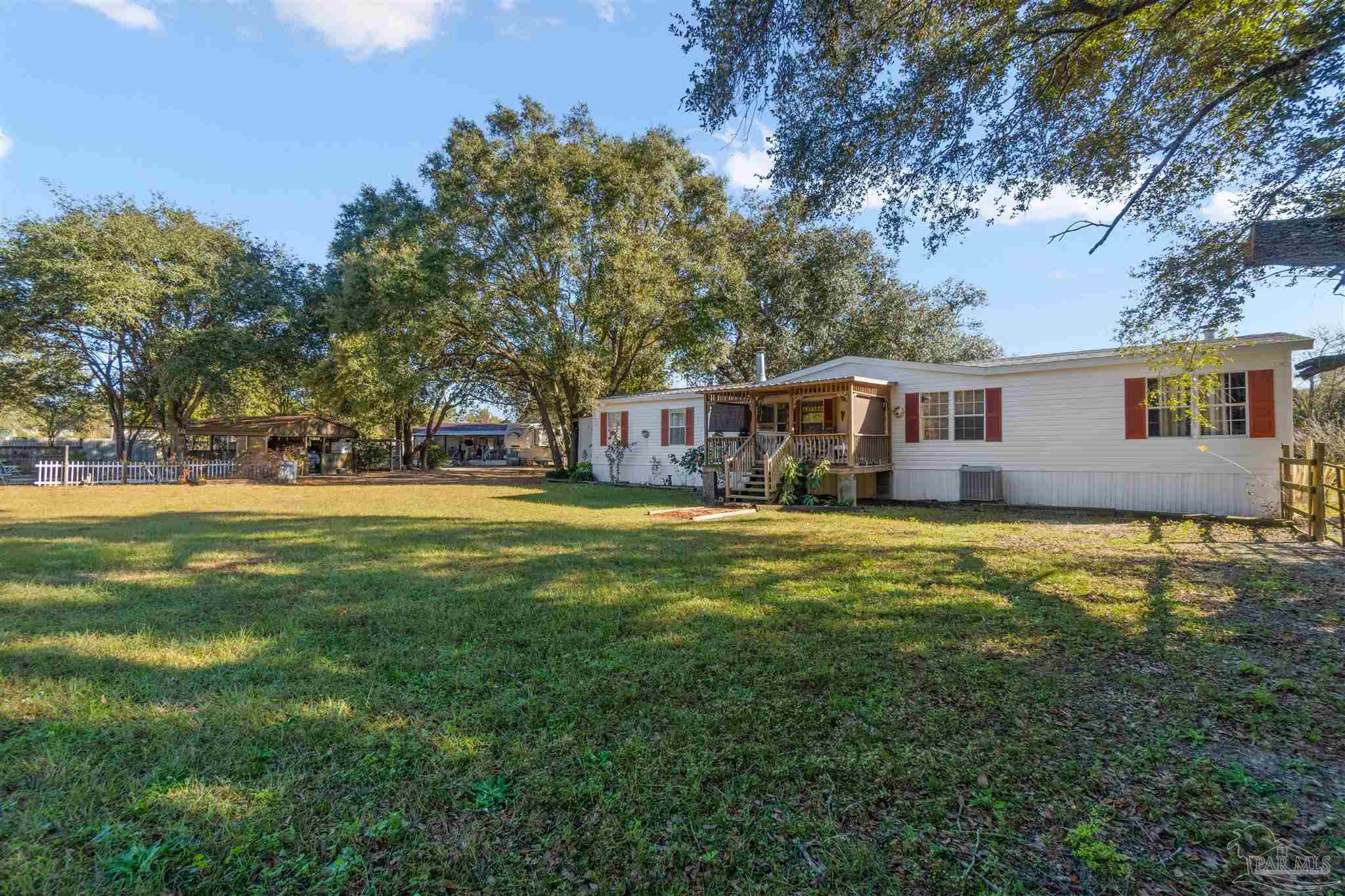 10039 American Farms Road Milton, FL 32583 - Photo 3 of 34 Gallery Image 3