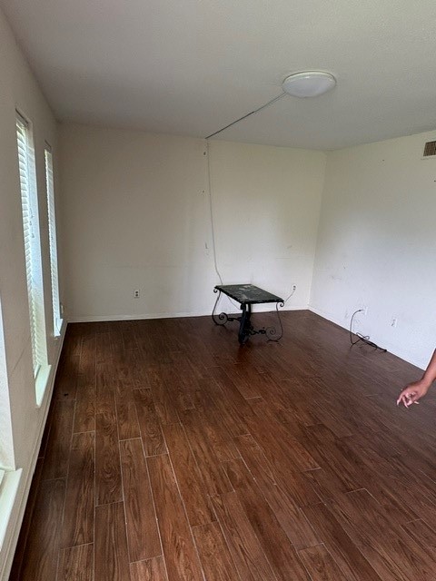 8306 Oakhaven Road La Porte, TX 77571 - Photo 2 of 9