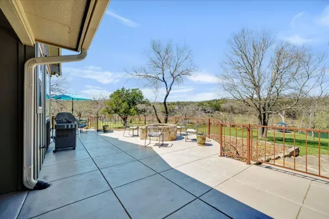 $1,997,000 | 204 West Blanco Bend Drive, Wimberley, TX 78676