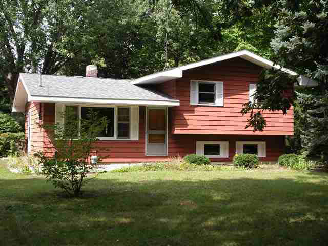 56045 Apple Road Osceola, IN 46561 - Photo 1 of 8 Gallery Image 1