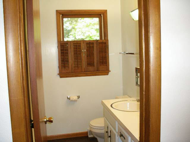 56045 Apple Road Osceola, IN 46561 - Photo 7 of 8 Gallery Image 7