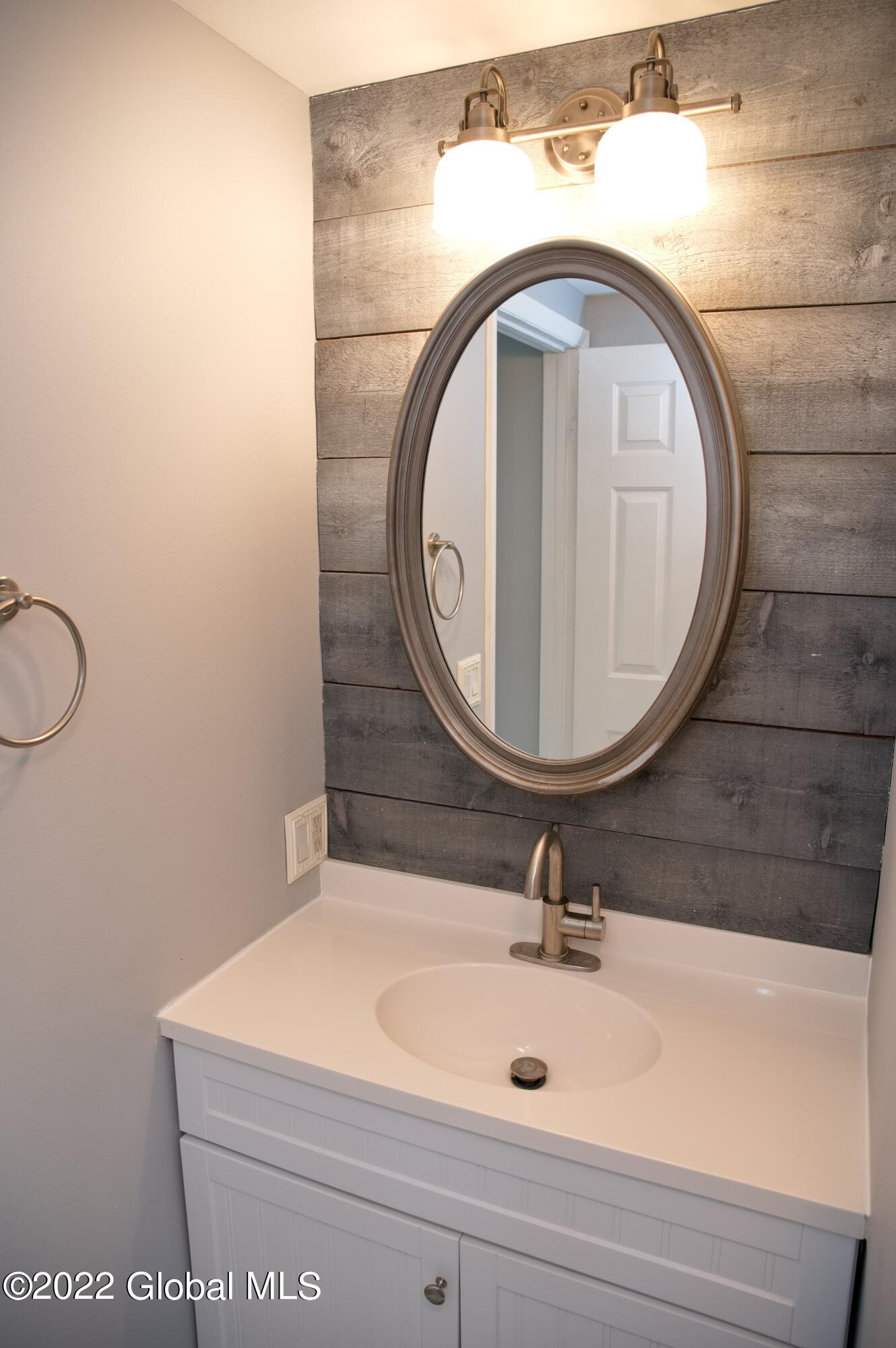 21 Wake Robin Road Malta, NY 12020 - Photo 13 of 23 Full Bath