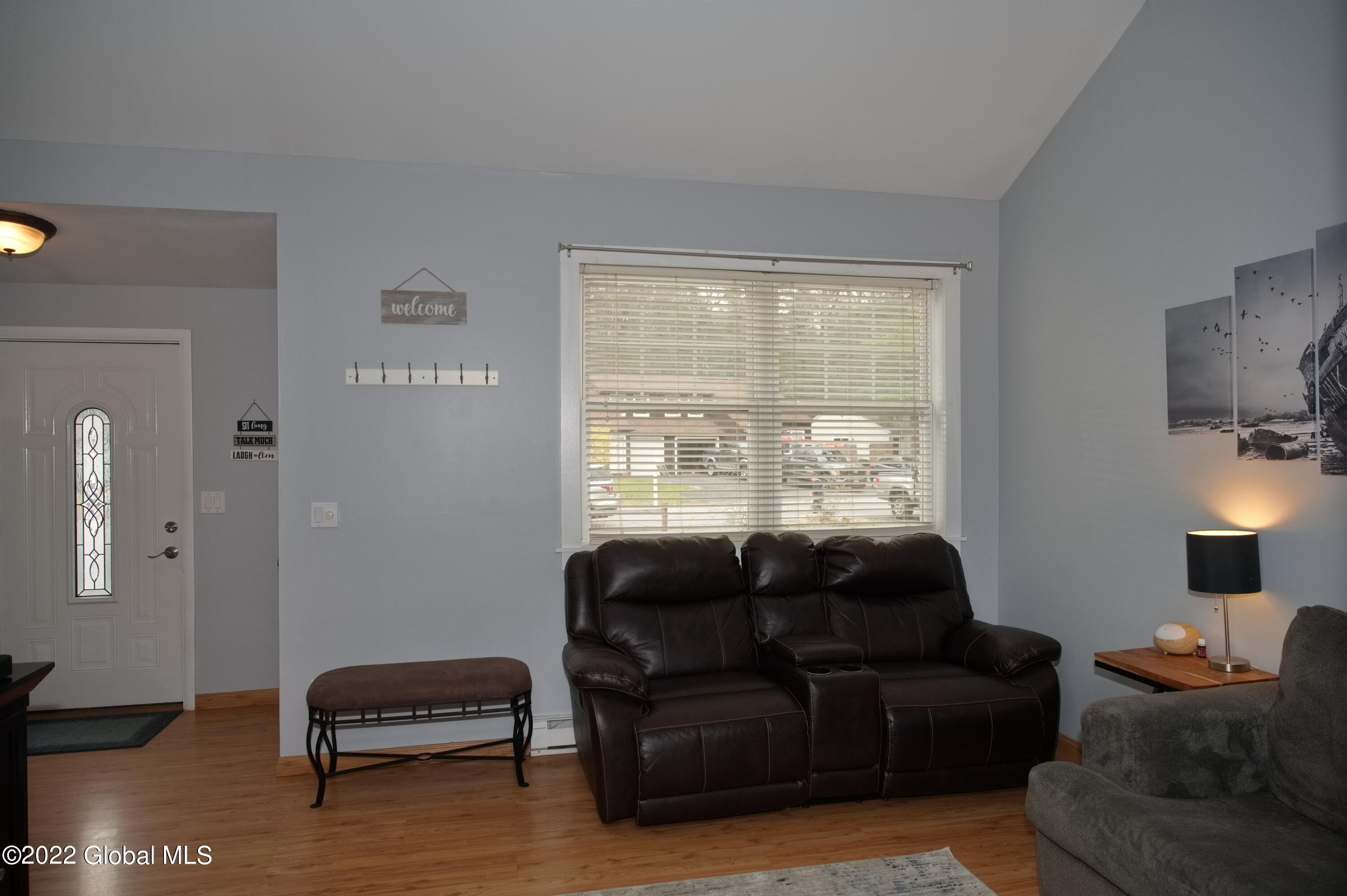 21 Wake Robin Road Malta, NY 12020 - Photo 4 of 23 Living Room