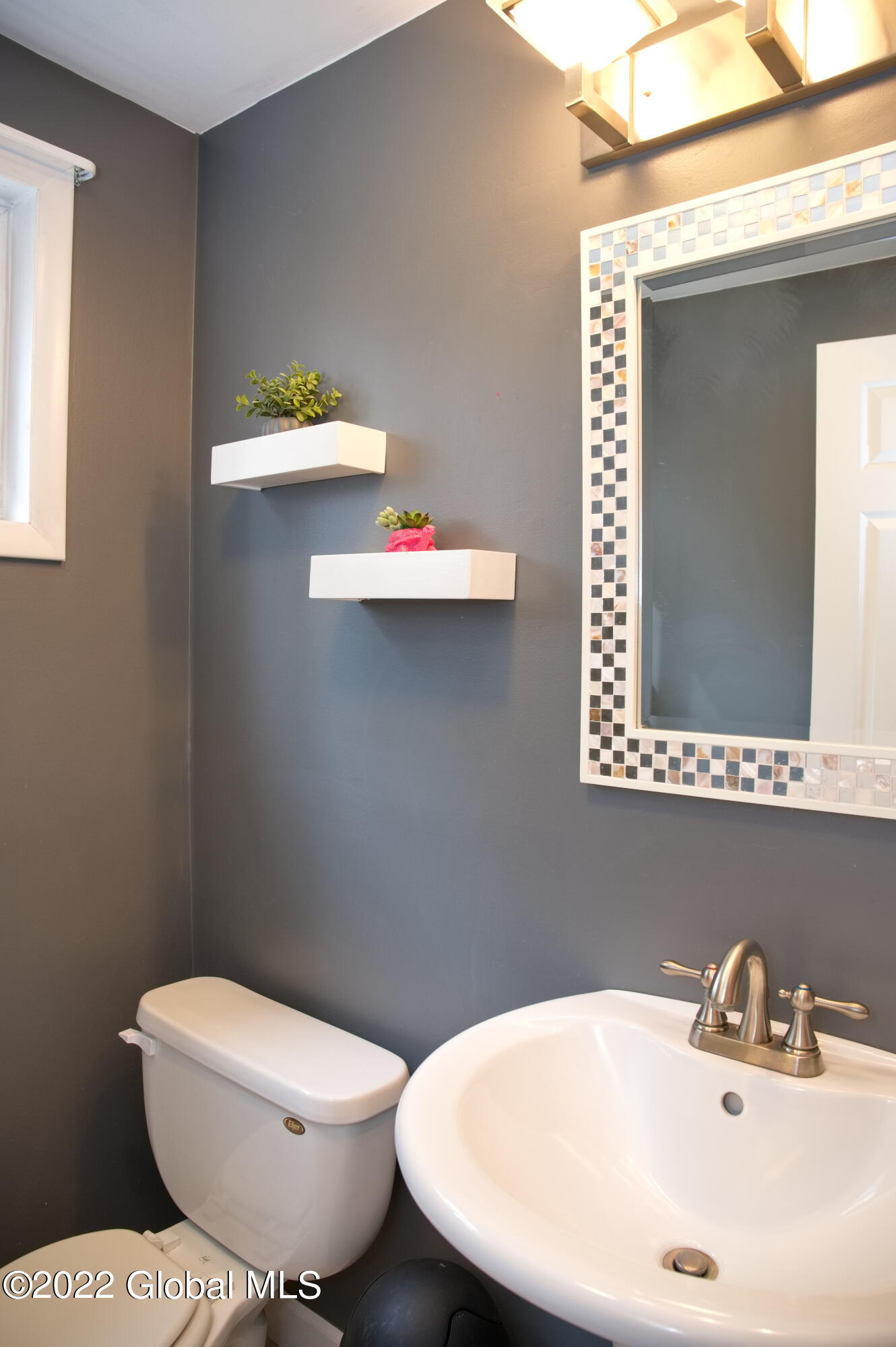 21 Wake Robin Road Malta, NY 12020 - Photo 9 of 23 Half Bath