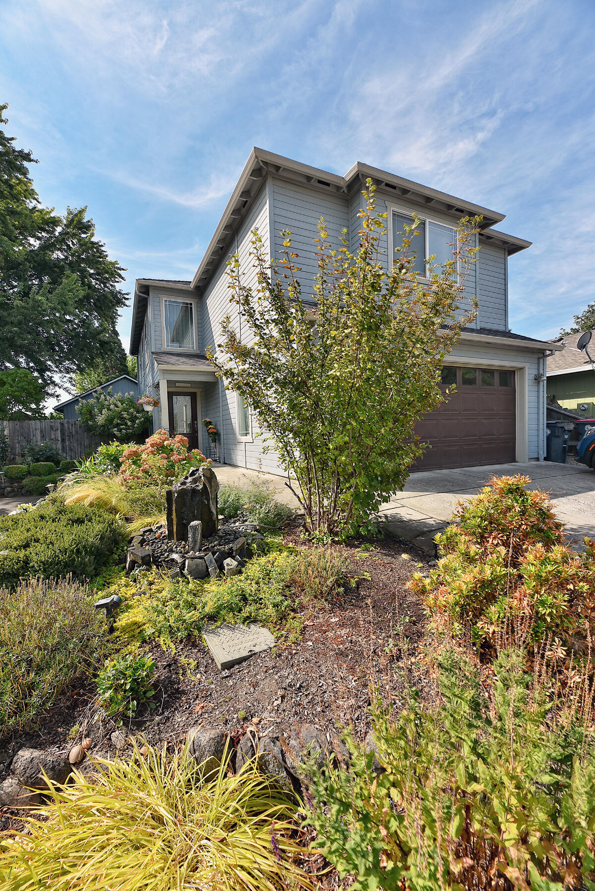 2110 Delta Waters Road Medford, OR 97504 - Photo 1 of 39 Front