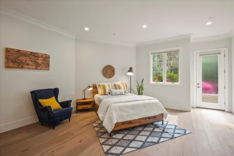 a view of a pathway with a garden