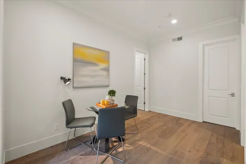 a view of a pathway with a yard