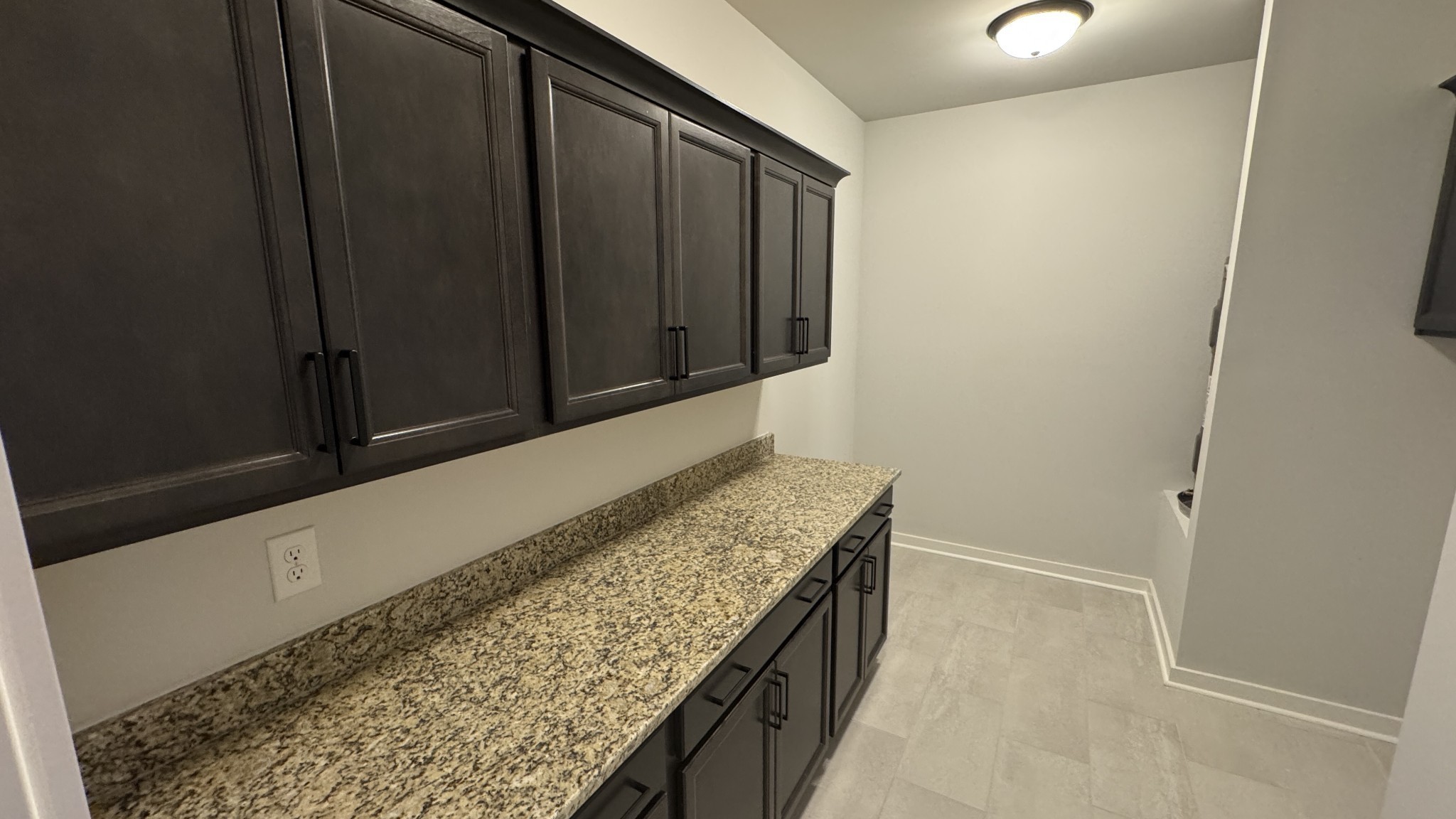 498 West Foxrun Springfield, TN 37172 - Photo 11 of 19