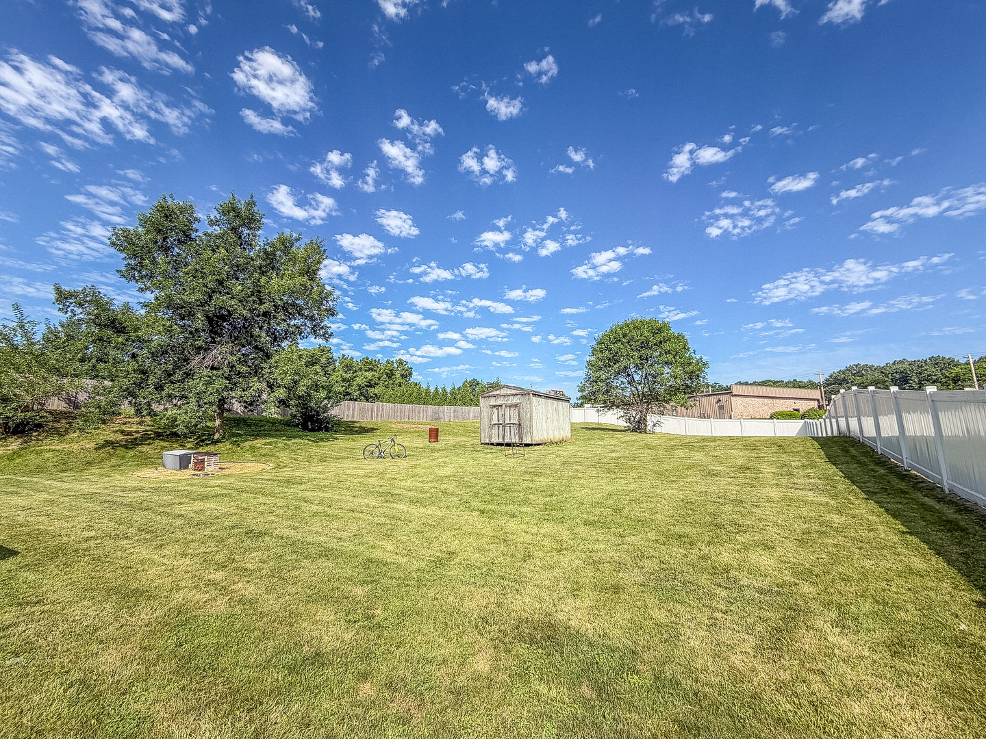 3750 East Lake Shore Drive Decatur, IL 62521 - Photo 34 of 38