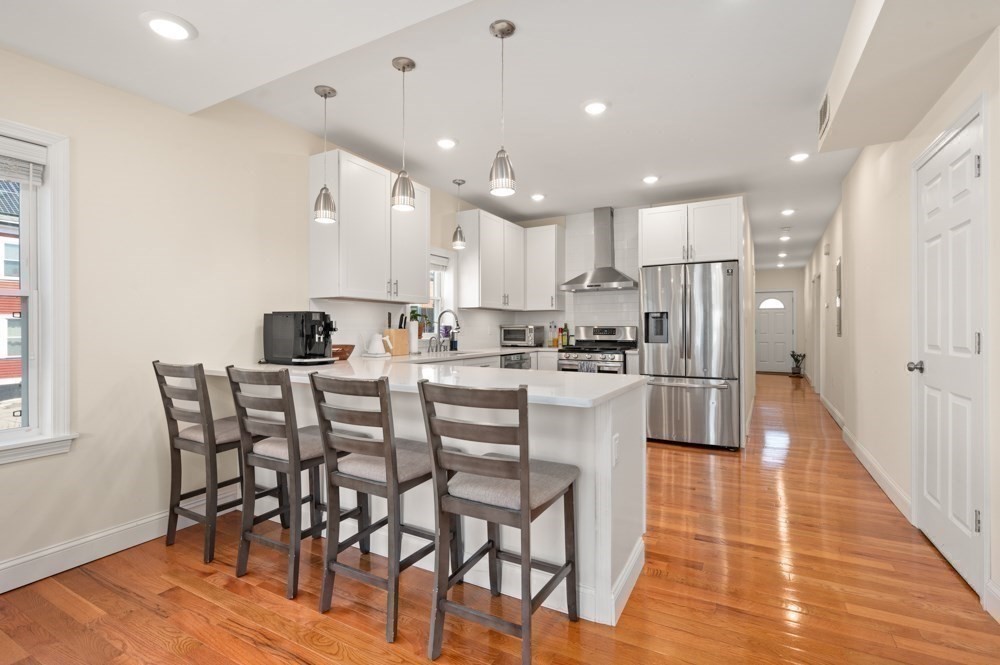 583 Main Street, Unit 583 Medford, MA 02155 - Photo 5 of 36