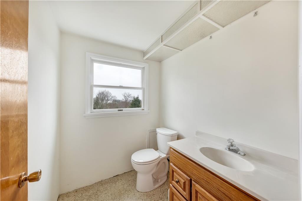 119 Shafer Road Coraopolis, PA 15108 - Photo 13 of 25 Gallery Image 13