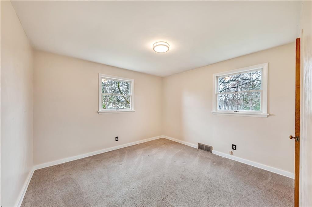 119 Shafer Road Coraopolis, PA 15108 - Photo 9 of 25 Gallery Image 9