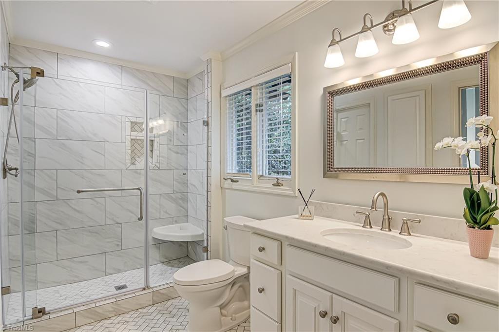 3726 Milhaven Road Winston-Salem, NC 27106 - Photo 23 of 39 Primary Bathroom