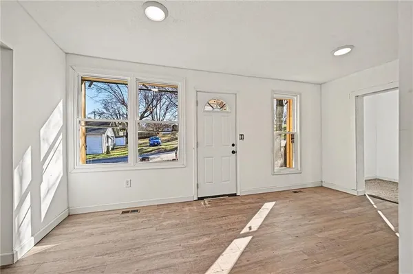 $124,999 | 1613 Clifford Street, St. Joseph, MO 64505