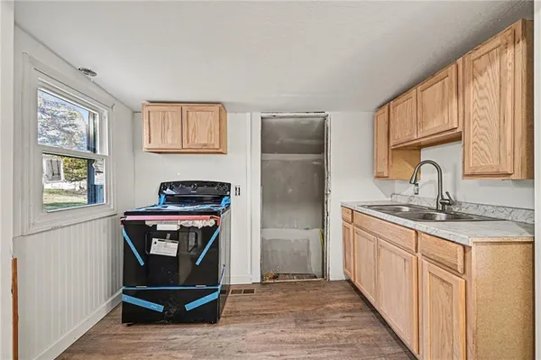 $124,999 | 1613 Clifford Street, St. Joseph, MO 64505