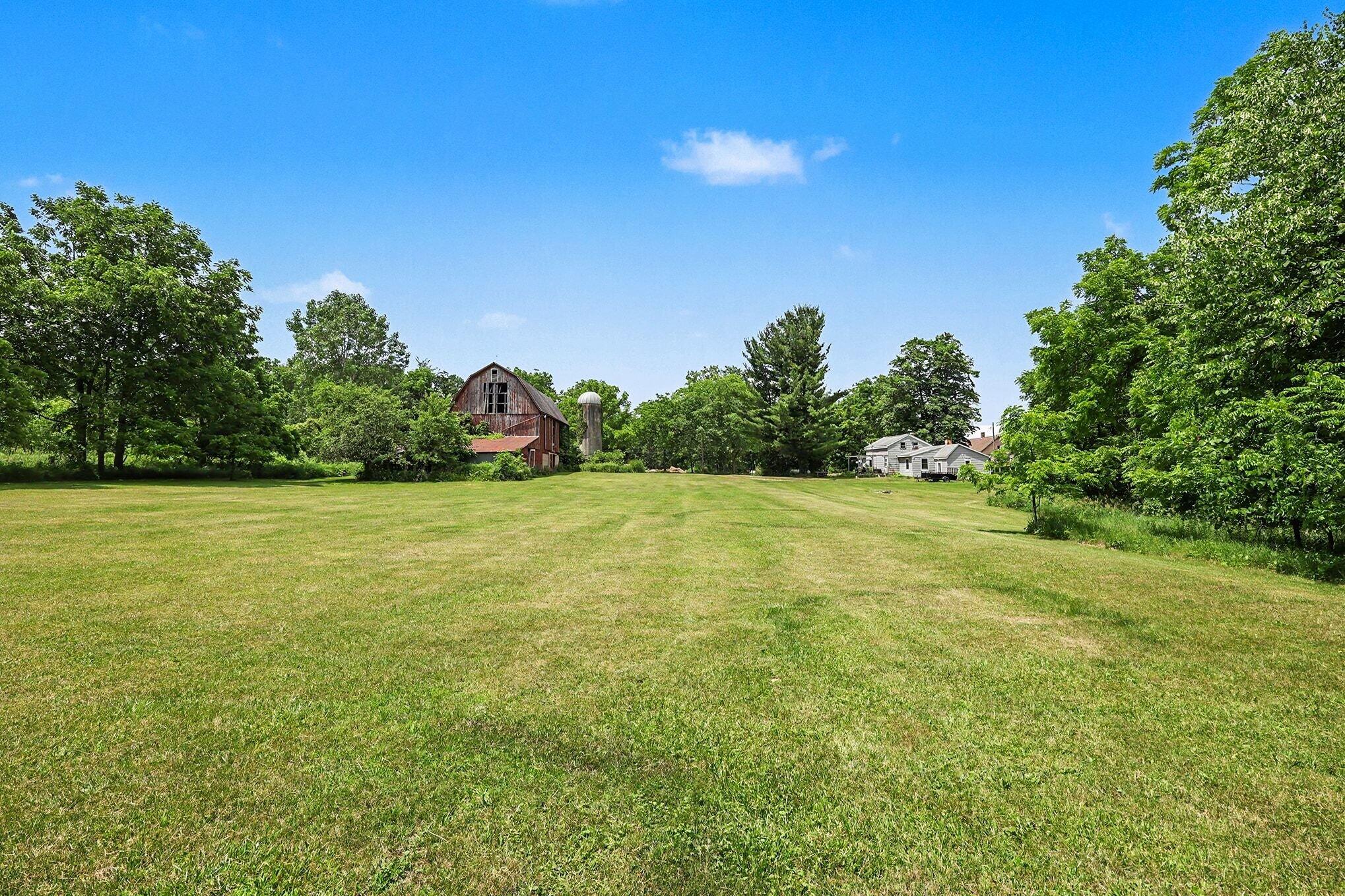 5901 Sharon Hollow Road Manchester, MI 48158 - Photo 5 of 21 010_file_3038