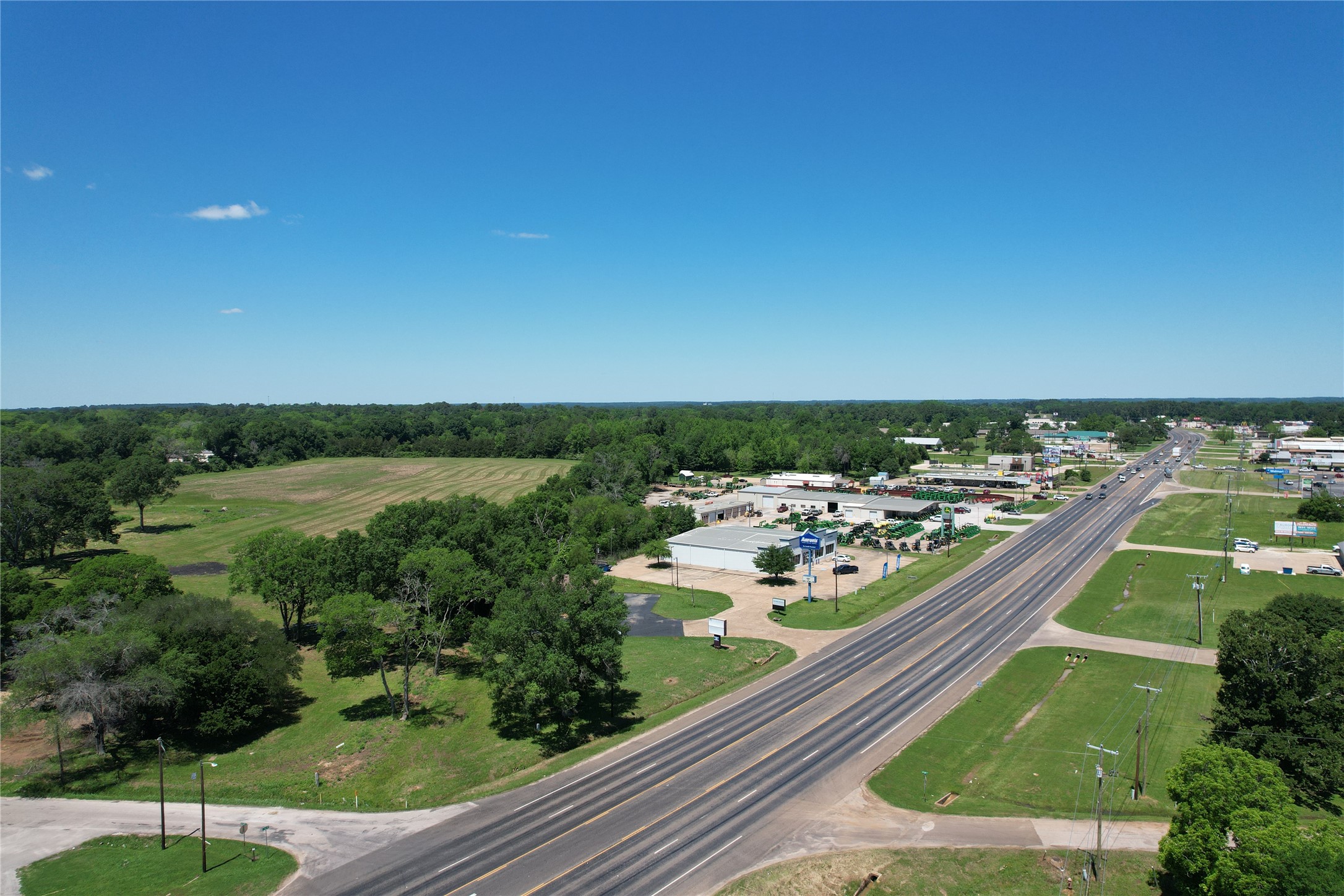 304 East / Joe Kale Road Crockett, TX 75835 - Photo 6 of 21 a view of a balcony with an outdoor space