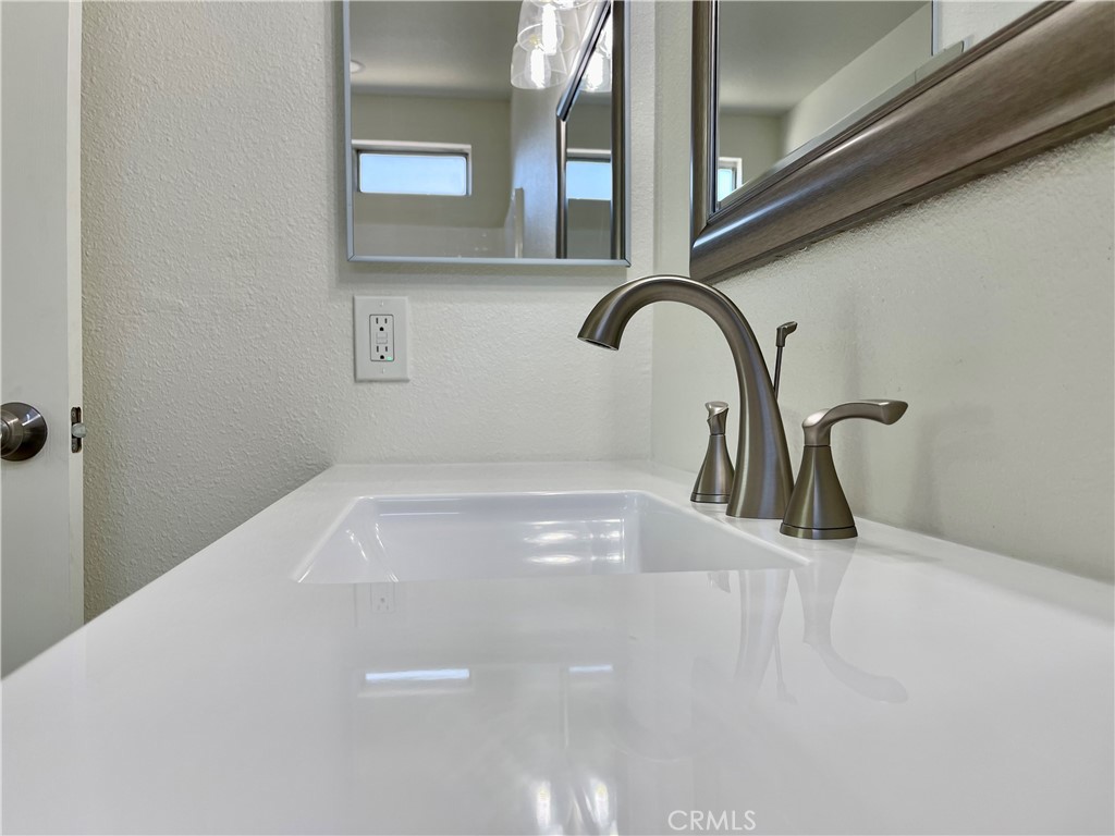 29928 Evans Road Menifee, CA 92586 - Photo 33 of 45 Primary Bathroom