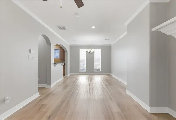 $2,500 | 408 Eichwurzel Lane, Unit D, Houston, TX 77009