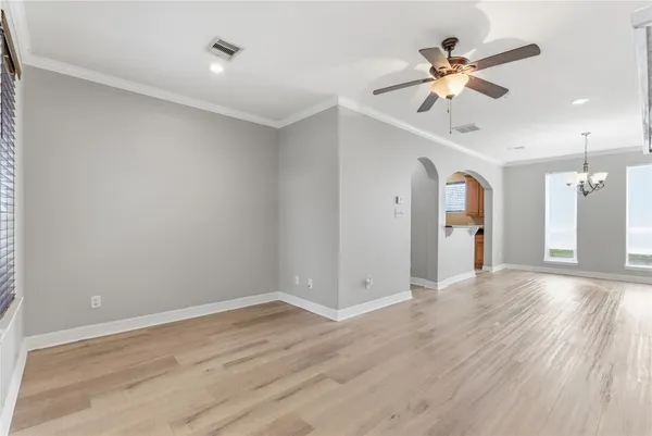 $2,500 | 408 Eichwurzel Lane, Unit D, Houston, TX 77009