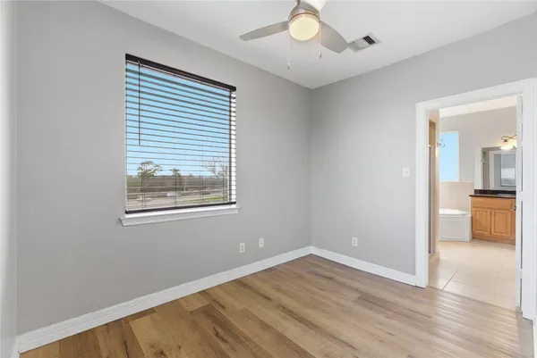 $2,500 | 408 Eichwurzel Lane, Unit D, Houston, TX 77009