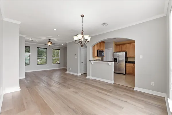 $2,300 | 408 Eichwurzel Lane, Unit D, Houston, TX 77009