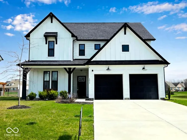 $382,500 | 1935 Reilly Lane, New Palestine, IN 46163