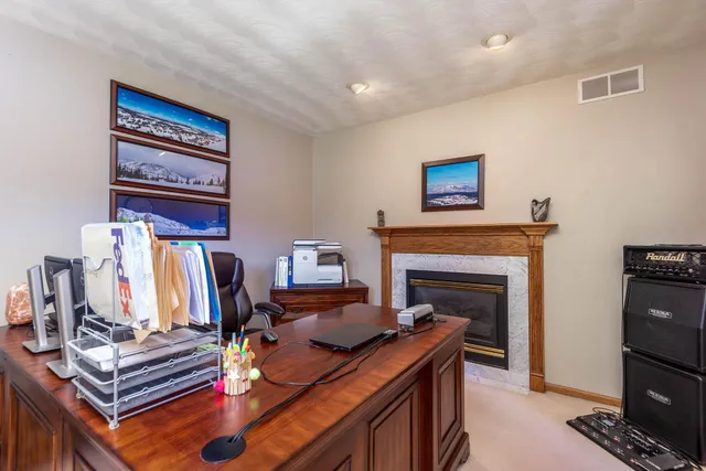 $684,900 | 180 Joray Drive, Mankato, MN 56001