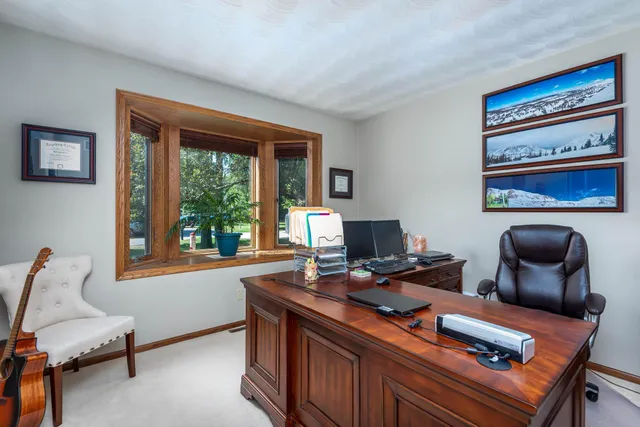 $684,900 | 180 Joray Drive, Mankato, MN 56001