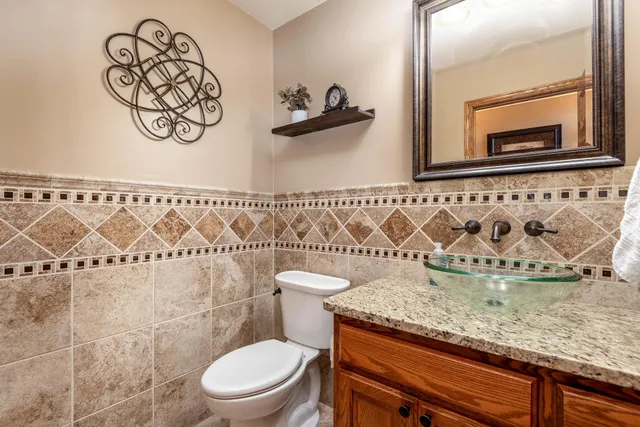 $684,900 | 180 Joray Drive, Mankato, MN 56001