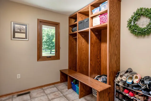 $684,900 | 180 Joray Drive, Mankato, MN 56001