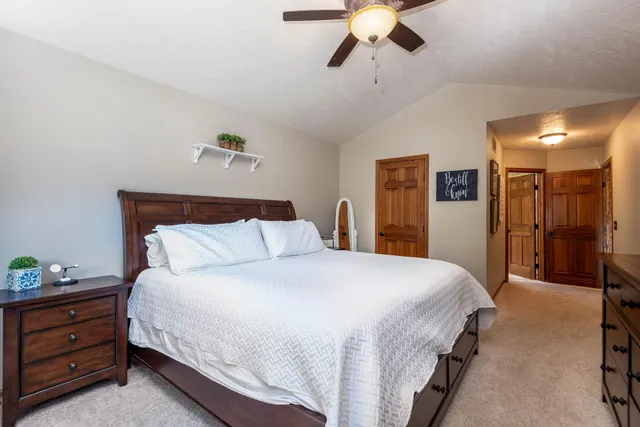 $684,900 | 180 Joray Drive, Mankato, MN 56001