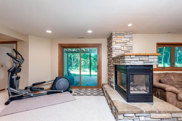 $684,900 | 180 Joray Drive, Mankato, MN 56001