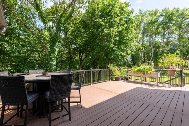 $684,900 | 180 Joray Drive, Mankato, MN 56001