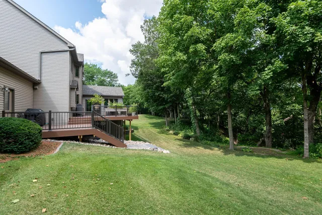 $684,900 | 180 Joray Drive, Mankato, MN 56001