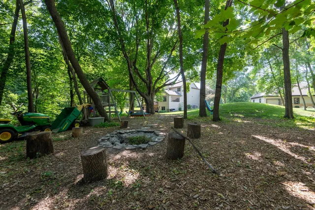 $684,900 | 180 Joray Drive, Mankato, MN 56001