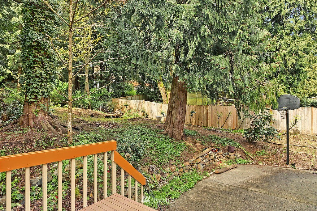 21830 4th Avenue Southeast Bothell, WA 98021 - Photo 3 of 17