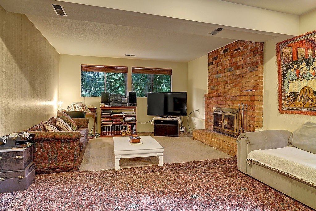 21830 4th Avenue Southeast Bothell, WA 98021 - Photo 8 of 17