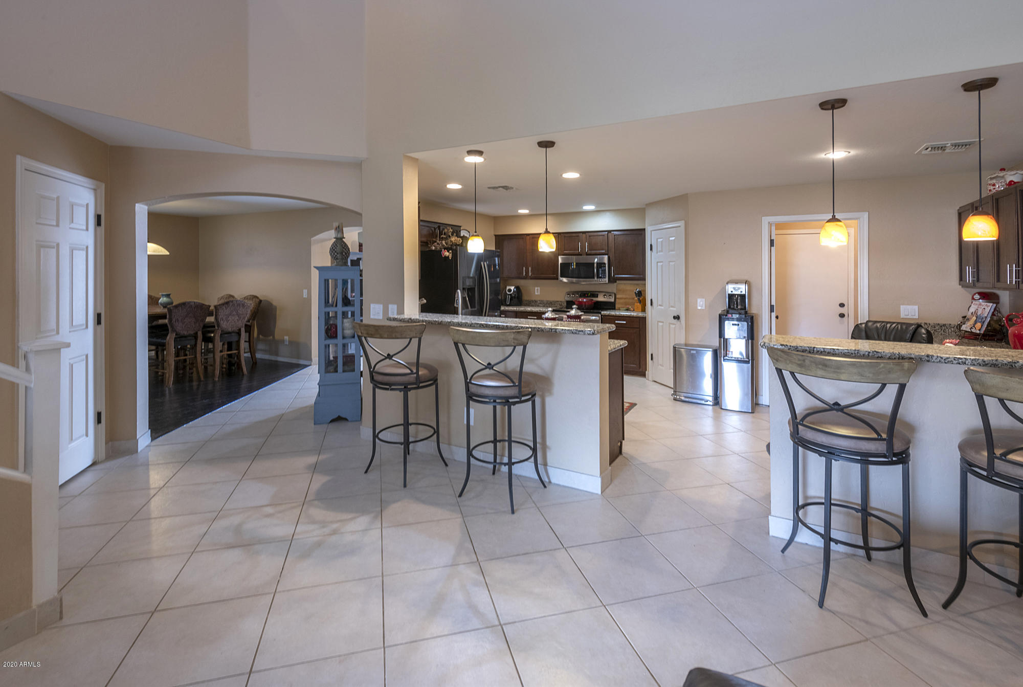 6786 West Rowel Road Peoria, AZ 85383 - Photo 23 of 39 Kitchen Bar View
