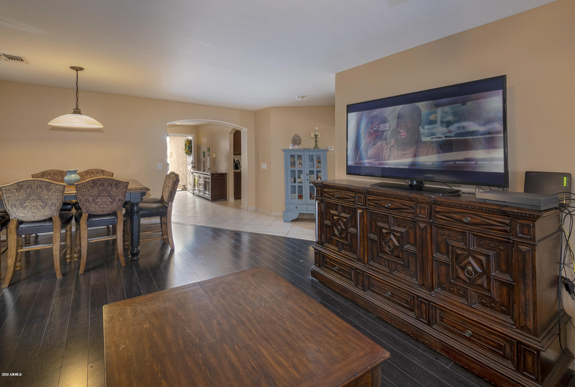 6786 West Rowel Road Peoria, AZ 85383 - Photo 29 of 39 Living Room2