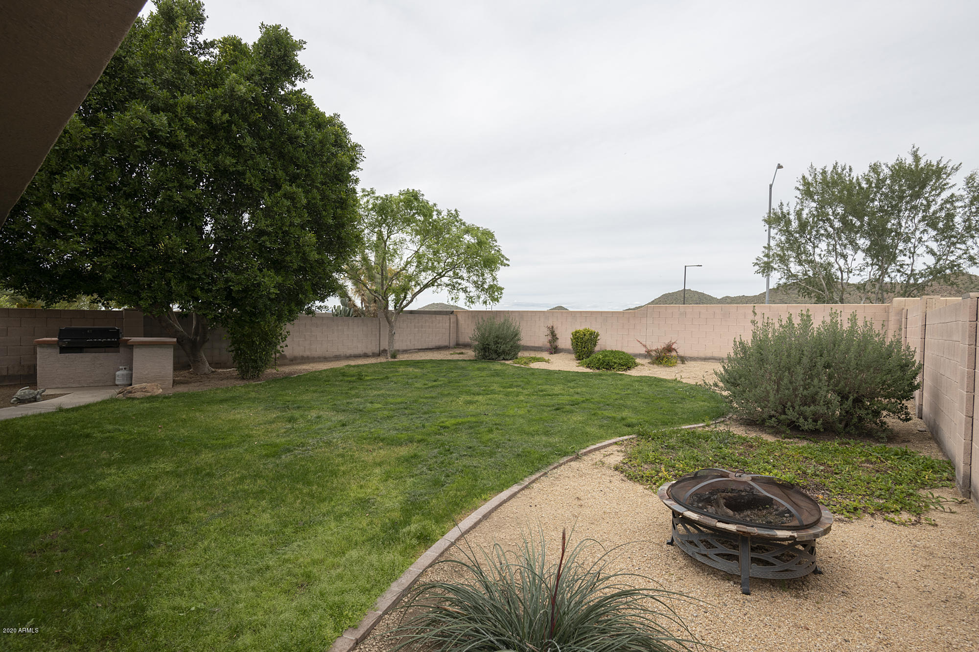 6786 West Rowel Road Peoria, AZ 85383 - Photo 5 of 39 Backyard