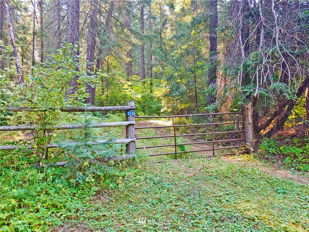 2120 South Cle Elum Ridge Road Cle Elum, WA 98922 - Photo 2 of 35 Gallery Image 2