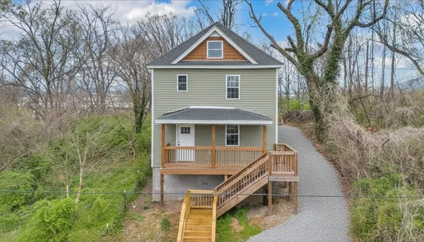 $188,950 | 1220 Church Avenue Southeast, Roanoke, VA 24013