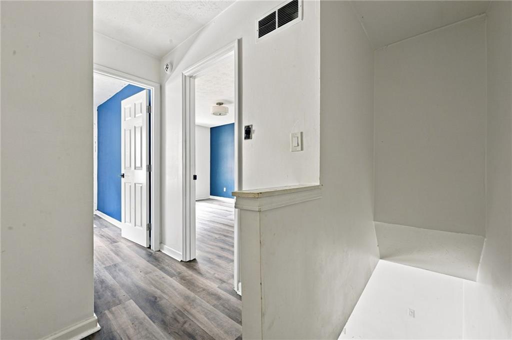 1392 Old Coach Road Southwest Marietta, GA 30008 - Photo 17 of 22 Gallery Image 17