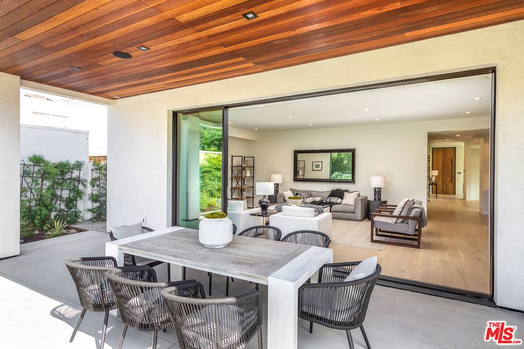 1309 Pine Street Santa Monica, CA 90405 - Photo 14 of 30