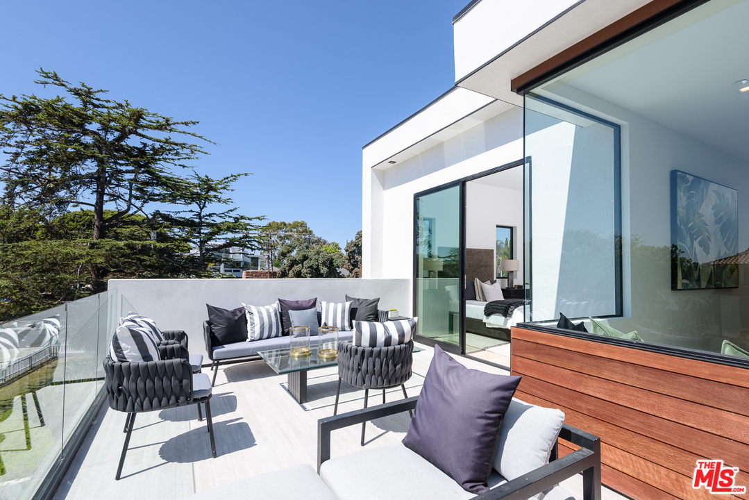 1309 Pine Street Santa Monica, CA 90405 - Photo 26 of 30