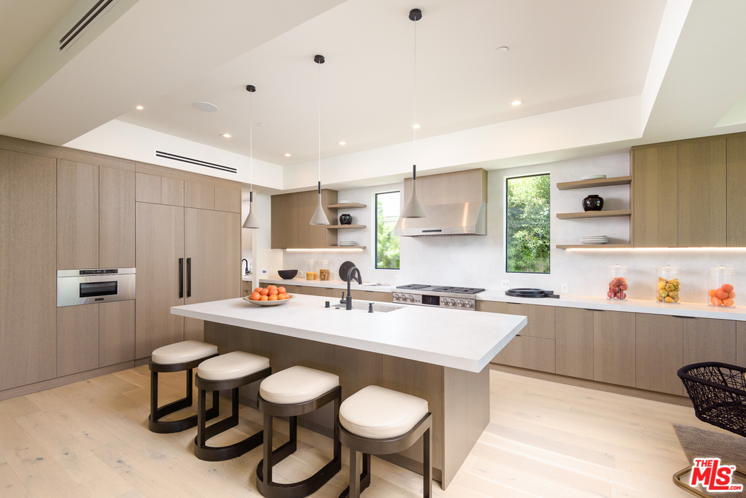 1309 Pine Street Santa Monica, CA 90405 - Photo 8 of 30