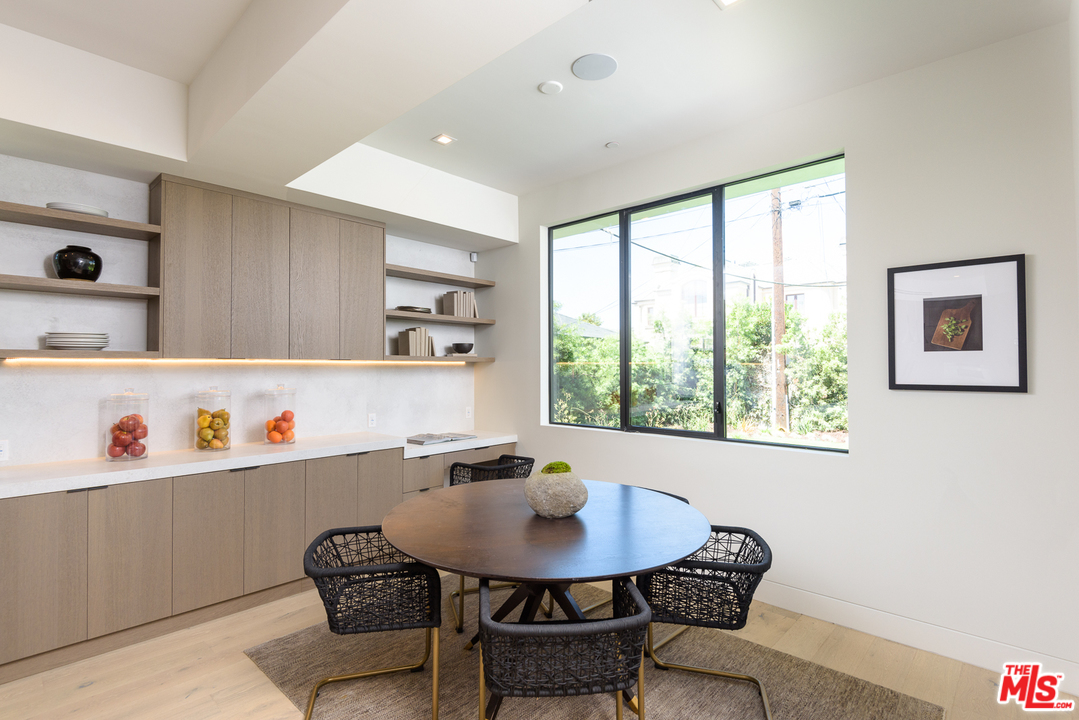 1309 Pine Street Santa Monica, CA 90405 - Photo 9 of 30