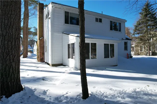 $550,000 | 20 MacArthur Drive, Smithfield, RI 02917